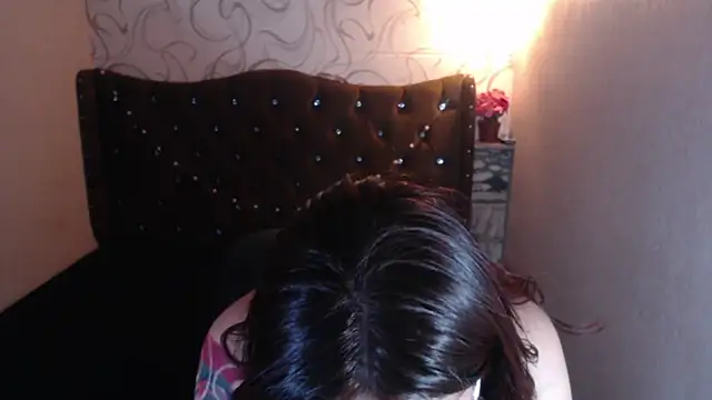 LiaHarryis online show from February 27, 2025, 4:54 pm