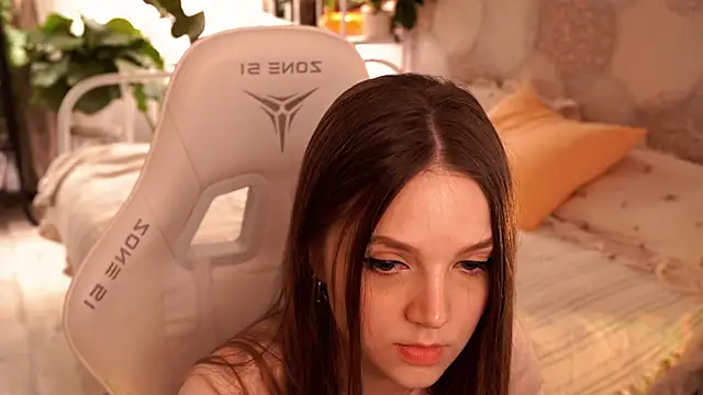 linessssa online show from March 17, 2026, 4:43 pm