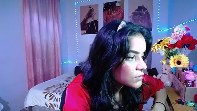 Snapshot of JossieGrey chatting on February 10, 2026, 10:47 am JossieGrey online show from February 10, 2026, 10:47 am