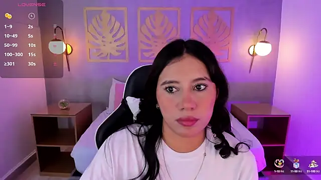 majo rosse  online show from September 18, 2025, 7:28 pm