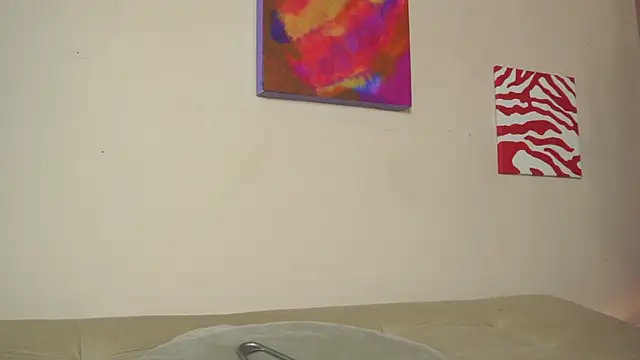 roselinedior online show from March 19, 2025, 7:38 pm