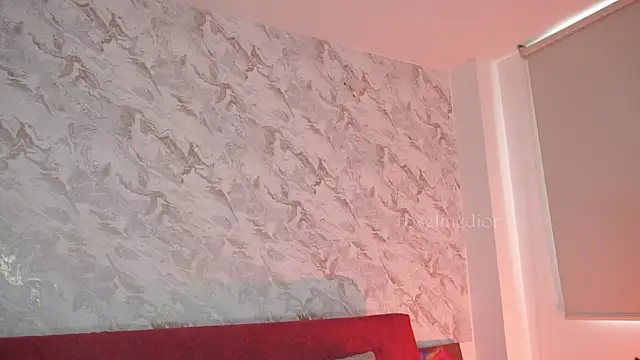 roselinedior online show from September 19, 2025, 4:11 pm