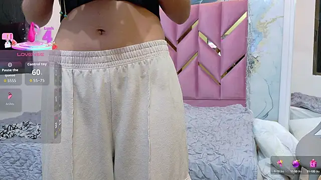 Snapshot of daddyissuesss_ chatting on September 29, 2025, 7:30 pm daddyissuesss online show from September 29, 2025, 7:30 pm