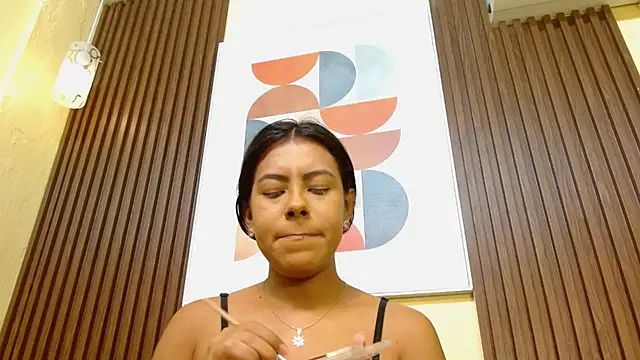 VeronicaRobles online show from October 31, 2025, 7:54 pm