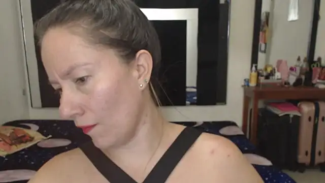 CATRINA-83 online show from October 15, 2025, 12:31 am