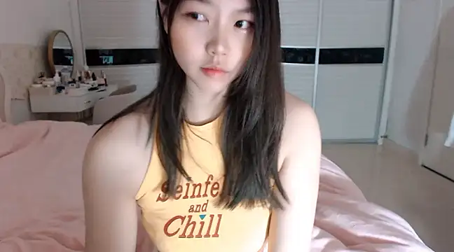 Snapshot of -Lucky_Girl chatting on March 21, 2025, 11:12 pm -Lucky Girl online show from March 21, 2025, 11:12 pm