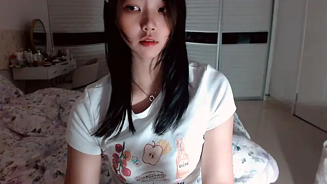 Snapshot of -Lucky_Girl chatting on November 23, 2025, 2:05 pm -Lucky Girl online show from November 23, 2025, 2:05 pm