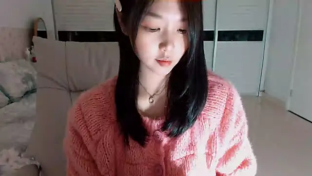 Snapshot of -Lucky_Girl chatting on October 13, 2025, 2:18 pm -Lucky Girl online show from October 13, 2025, 2:18 pm