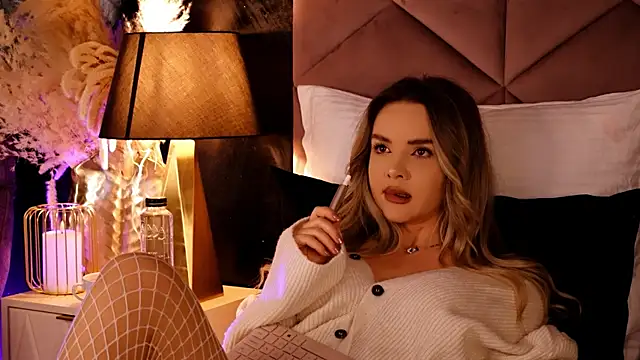 Snapshot of KatyaBelle chatting on October 5, 2025, 7:26 pm KatyaBelle online show from October 5, 2025, 7:26 pm