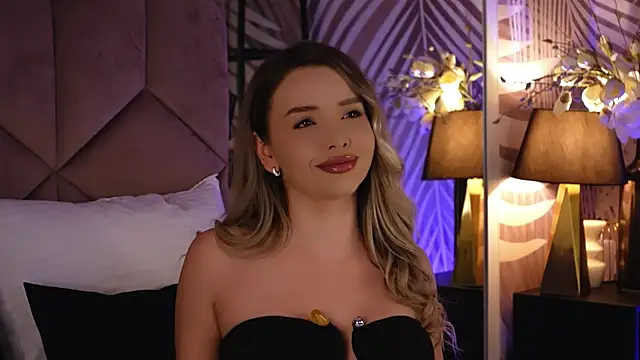 Snapshot of KatyaBelle chatting on October 25, 2025, 7:25 pm KatyaBelle online show from October 25, 2025, 7:25 pm