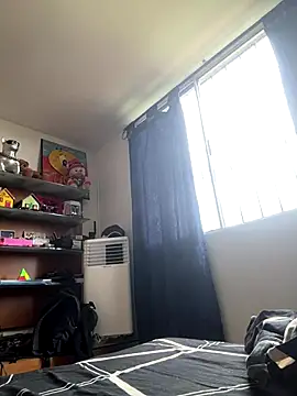 emmyjhonson07 online show from September 13, 2025, 9:15 pm