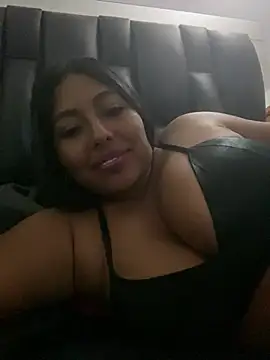 emmyjhonson07 online show from January 16, 2025, 12:45 am