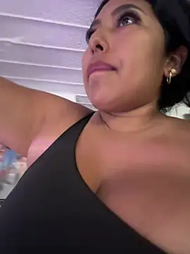 emmyjhonson07 online show from March 25, 2026, 1:10 pm