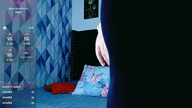 shybutdirtygirrll online show from November 13, 2025, 7:29 pm