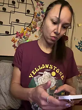 Snapshot of _Neeka_ chatting on February 22, 2025, 1:46 pm  Neeka  online show from February 22, 2025, 1:46 pm