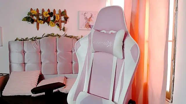 Snapshot of SamanthaRoldaan chatting on September 26, 2025, 3:52 pm SamanthaRoldaan online show from September 26, 2025, 3:52 pm