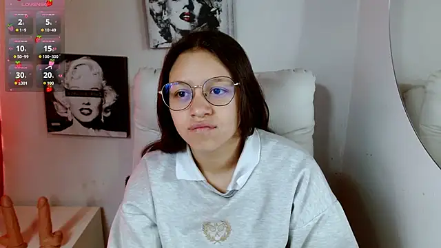 Snapshot of SamanthaRoldaan chatting on October 6, 2025, 3:13 pm SamanthaRoldaan online show from October 6, 2025, 3:13 pm