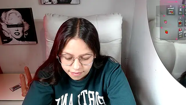 Snapshot of SamanthaRoldaan chatting on February 3, 2026, 2:00 pm SamanthaRoldaan online show from February 3, 2026, 2:00 pm