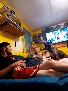 Snapshot of AutumnLights420 chatting on November 25, 2025, 9:04 pm AutumnLights420 online show from November 25, 2025, 9:04 pm