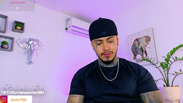 JordanSmiith  online show from June 9, 2026, 9:16 pm
