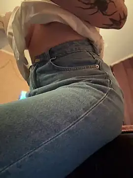 naughty lucifer online show from March 14, 2025, 4:40 pm