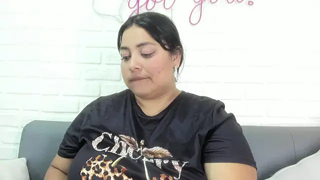 Snapshot of tatijara chatting on November 12, 2025, 7:18 pm tatijara online show from November 12, 2025, 7:18 pm