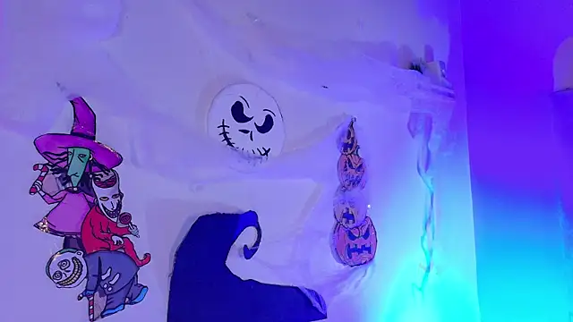 eva daemon online show from October 31, 2025, 11:40 am