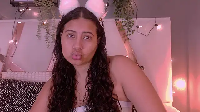 Snapshot of eva_daemon chatting on September 23, 2025, 11:39 am eva daemon online show from September 23, 2025, 11:39 am