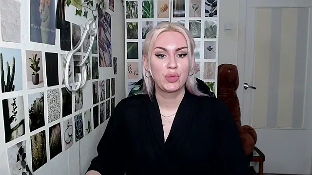 CapriScorpion online show from November 14, 2025, 10:30 am