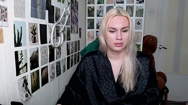 CapriScorpion online show from October 22, 2025, 12:15 pm