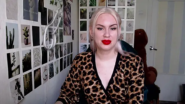 CapriScorpion online show from October 8, 2025, 11:56 am