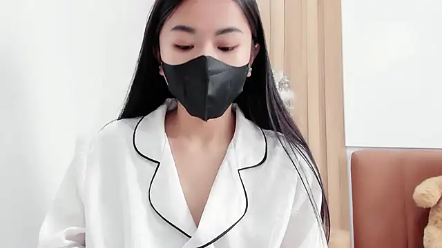 Snapshot of Lita-Julia chatting on February 26, 2025, 8:50 am Lita-Julia online show from February 26, 2025, 8:50 am