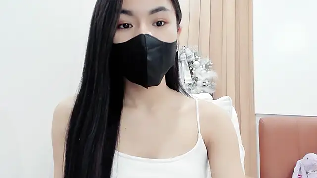 Snapshot of Lita-Julia chatting on March 18, 2025, 5:01 pm Lita-Julia online show from March 18, 2025, 5:01 pm