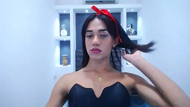 KatrinaQueen1 online show from March 18, 2025, 6:17 pm