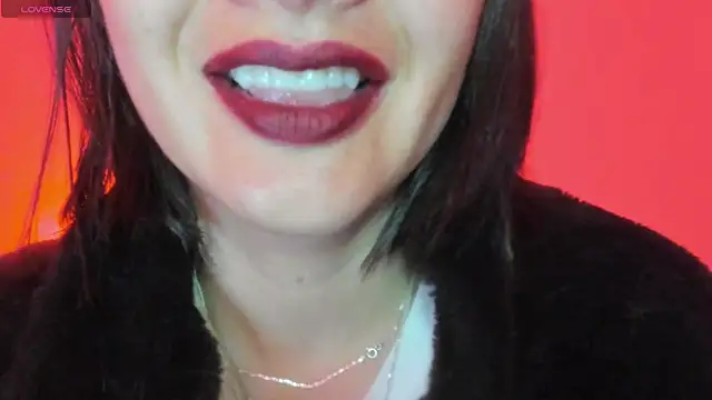 Snapshot of queen_fetish chatting on November 14, 2025, 10:41 am queen fetish online show from November 14, 2025, 10:41 am