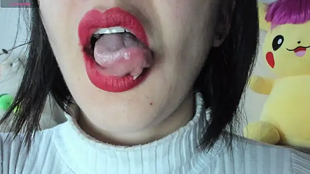 Snapshot of queen_fetish chatting on March 14, 2025, 11:45 am queen fetish online show from March 14, 2025, 11:45 am