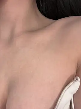 Snapshot of Jessa_baby chatting on March 13, 2025, 3:22 am Jessa baby online show from March 13, 2025, 3:22 am