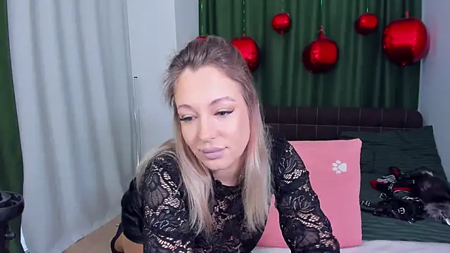 DanikaMorri online show from April 8, 2026, 6:26 am