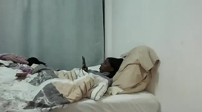 Sexxybella27 online show from March 18, 2025, 1:24 am