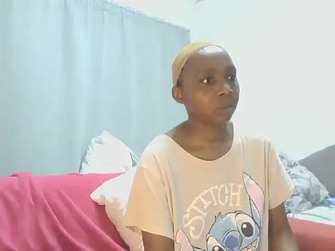 Sexxybella27 online show from February 5, 2026, 8:37 pm