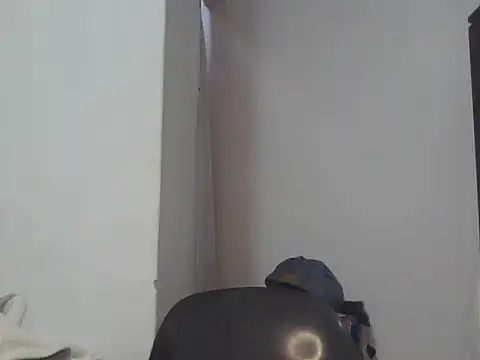 Sexxybella27 online show from September 24, 2025, 9:21 pm