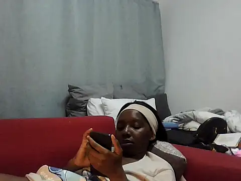 Sexxybella27 online show from April 3, 2026, 2:07 am