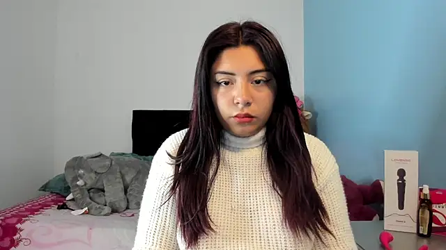 Charlotte cutee18 online show from June 1, 2026, 11:21 am