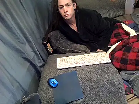 cdressupdiva online show from December 13, 2024, 8:58 pm