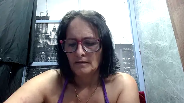 Nastylatinaxxx online show from November 18, 2025, 2:53 pm