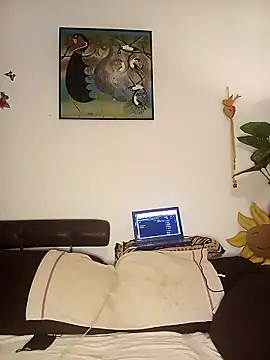 The-Peach-Flexer online show from January 8, 2026, 10:49 pm