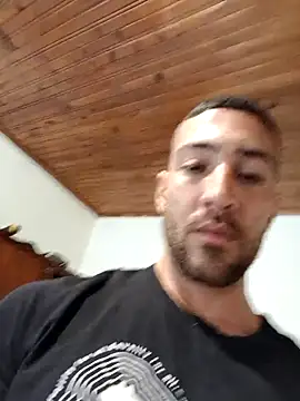 sebasxx97 online show from November 13, 2025, 3:05 pm