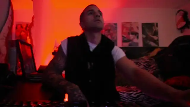 Sisoyalejo420 online show from December 16, 2025, 2:16 am