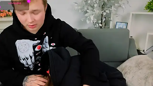  Olli  Stiw  online show from November 27, 2025, 8:15 am