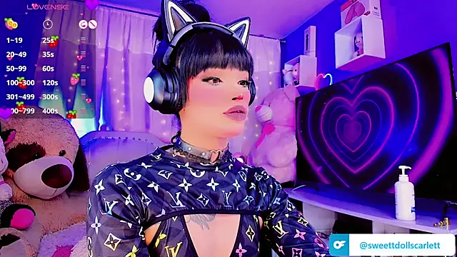 Snapshot of sweettdoll_scarlett chatting on December 18, 2024, 2:42 am sweettdoll scarlett online show from December 18, 2024, 2:42 am
